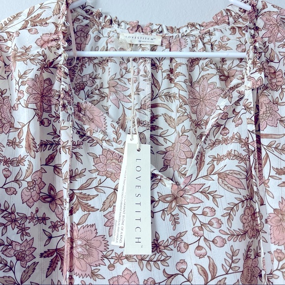 Lovestitch Floral Bell Sleeve Top NWT M - Picture 4 of 9
